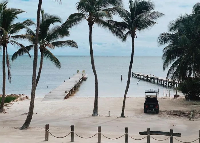 Caye Casa Hotel