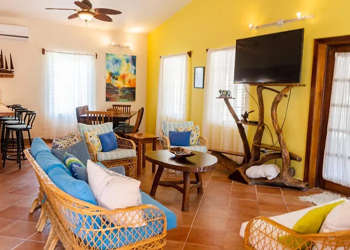 Hotel Caye Casa