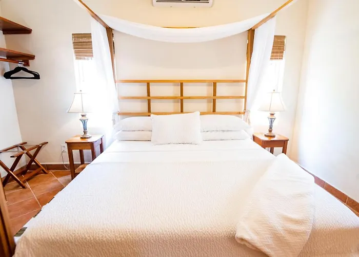 Hotel Caye Casa