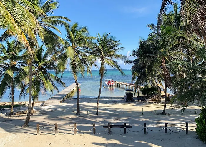 Hotel Caye Casa 3*