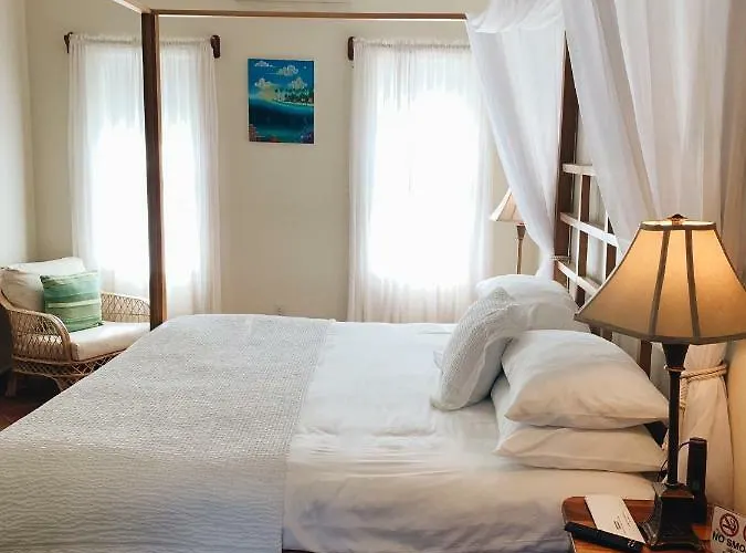Caye Casa Hotel