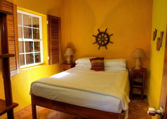 Caye Casa Hotel